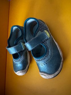 Plae kids shoes size 8C