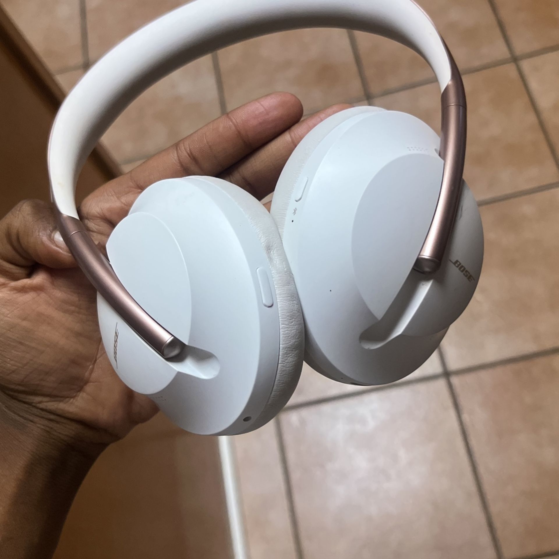 Bose Overhead Noise-canceling Headphones (Halo Edition?