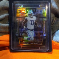 2021 Panini Select - Concourse Level Die Cut (Black & Gold Prizm) Micah Parsons Rookie Card