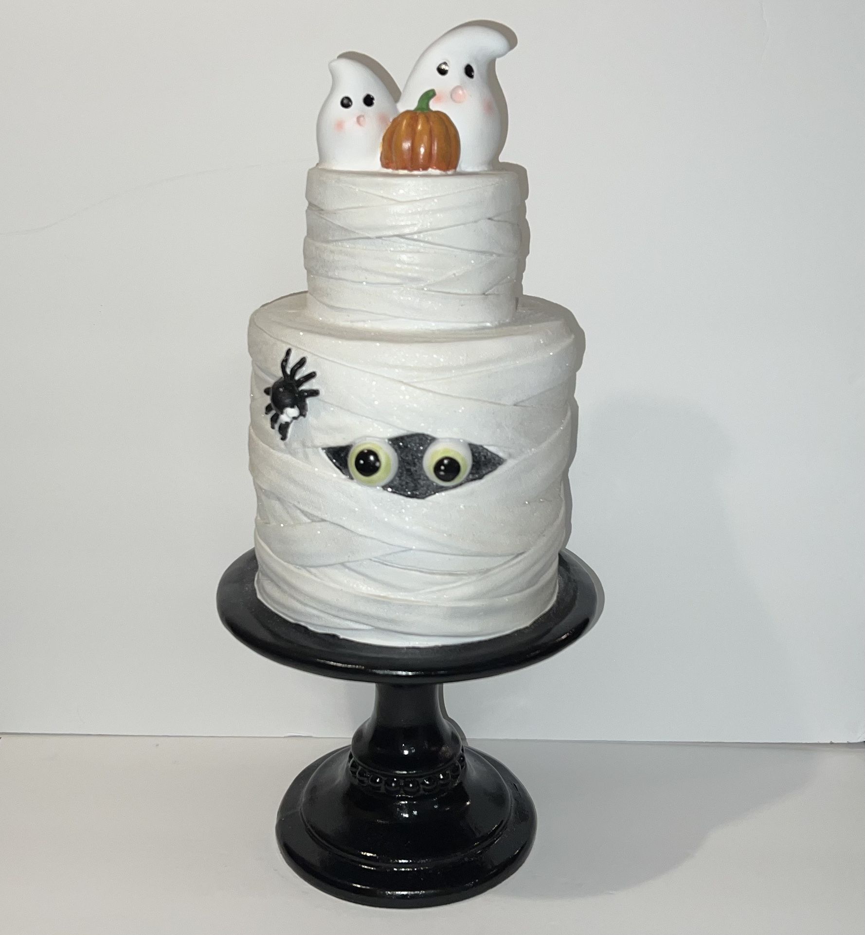 Halloween Mummy Cake