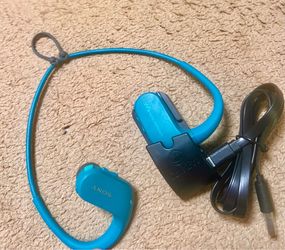 Sony NW-WS623 4GB Walkman Waterproof Sports MP3 Player