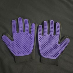 Purple Pet Grooming Deshedding Brush Glove