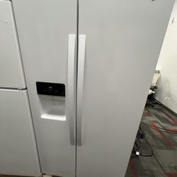 Whielpooo Top Freezer Fridge 26cf 