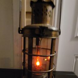 Vintage Style Electric Metal Hurricane Lamp Lantern Halloween Fall Decor