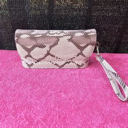 Cinzia Snake Skin EyeGlasses Hard Case With Magnetic Flip Top