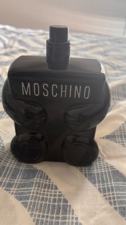 Moschino toy boy