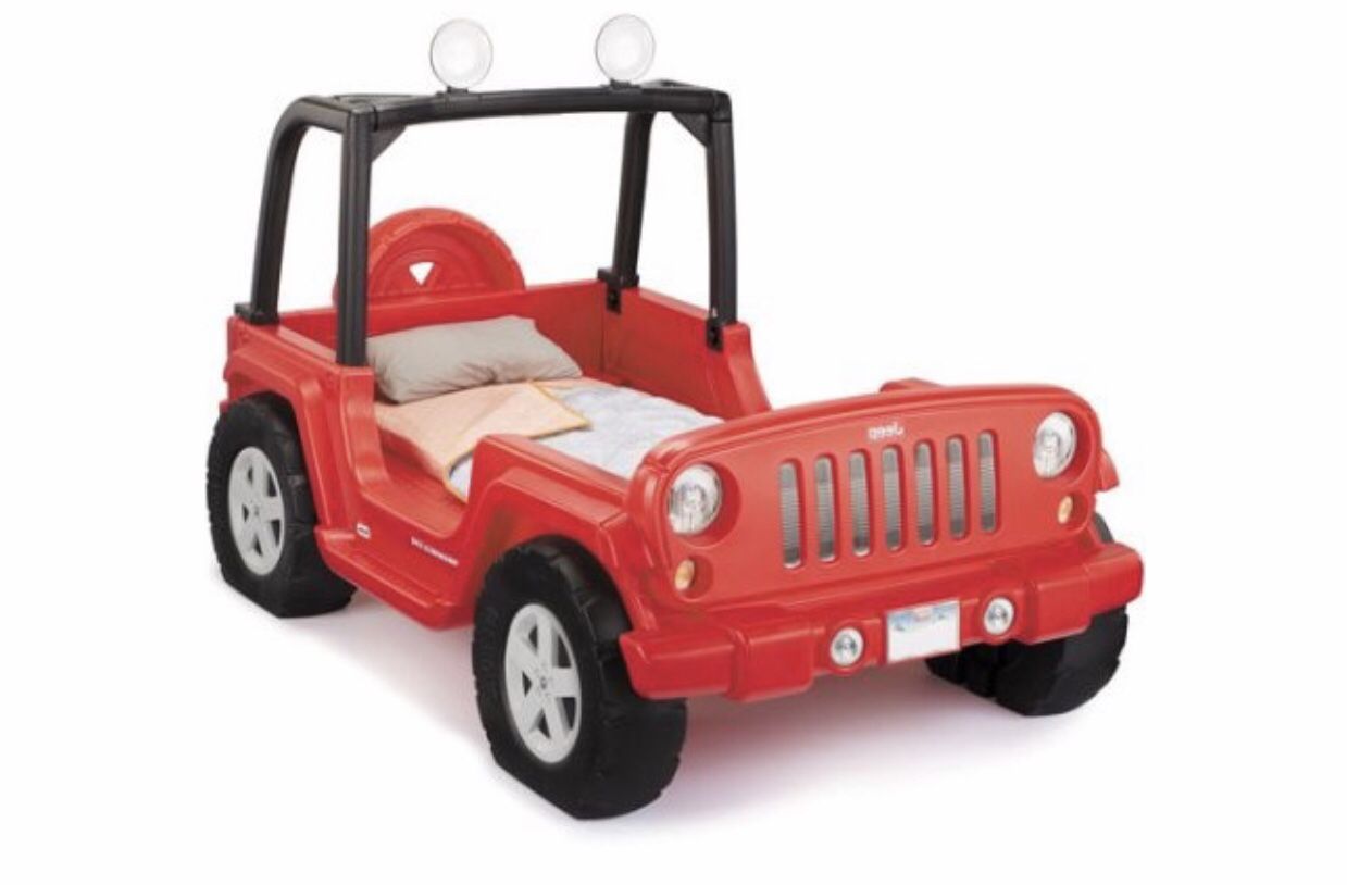 Little tikes Jeep Wrangler toddler to twin bed for Sale in Buckeye, AZ