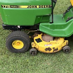 John Deere 175 Hydro - Vintage 