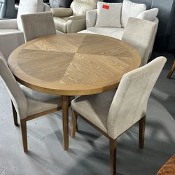 Round dining table
