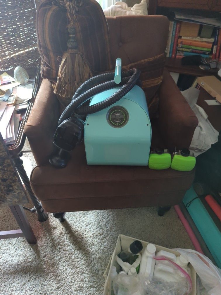 Evolv Heated Airbrush Tanning Machine