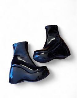 Jeffrey Campbell Black Patent Platform Ankle Boots size 7