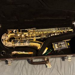 Yamaha Saxophone 