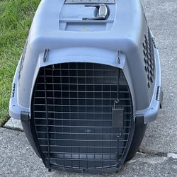 Medium - Small Animal Carrier-price Drop