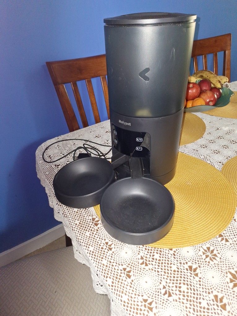Moltpet Automated Pet Feeder