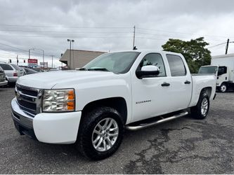 2011 Chevrolet Silverado 1500 Crew Cab XFE Pickup 4D 5 3/4 ft  Clean, reliable, and ready to work or serve as a dependable daily driver.  * 168,000 mi