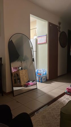 Arched mirror