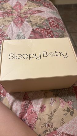 baby sleep hand