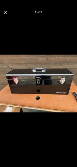 New westward portable tool box size 24” long x 8” wide x 9” top asking $60