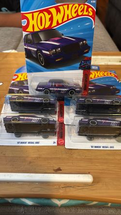 Hot Wheels Treasure 87 Buick Regal 