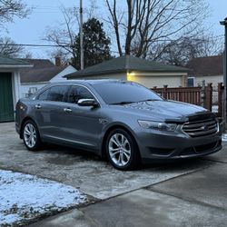 2013 Ford Taurus
