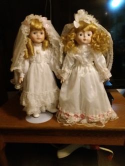 Bride Dolls On Stands