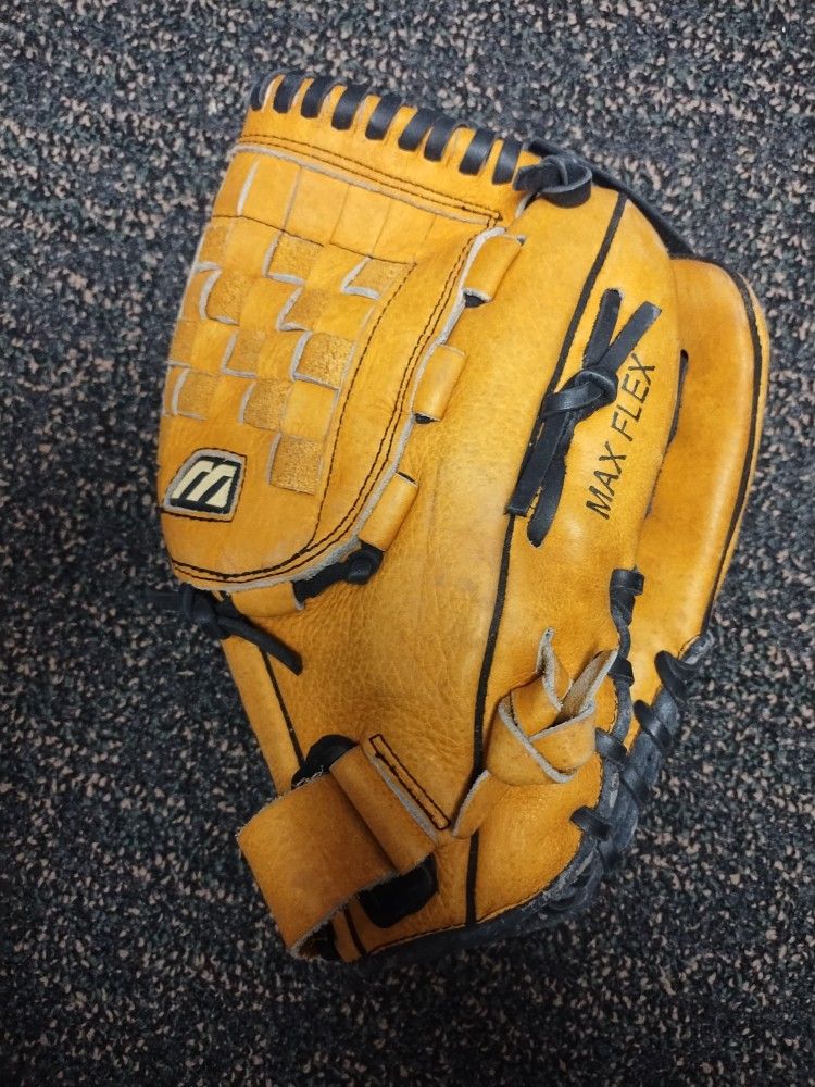Mizuno Baseball Gloves