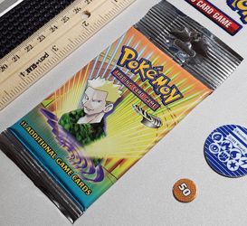 2000 Pokémon TCG Gym Heroes Sealed Booster Pack (Lt. Surge) 11 Cards WOTC