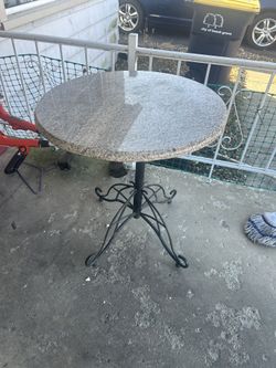 Round Granite Bistro Table (indoor/ Outdoor)