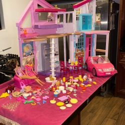 Barbie Malibu  Dreamhouse It Folds Up. &  two Barbies, car and items