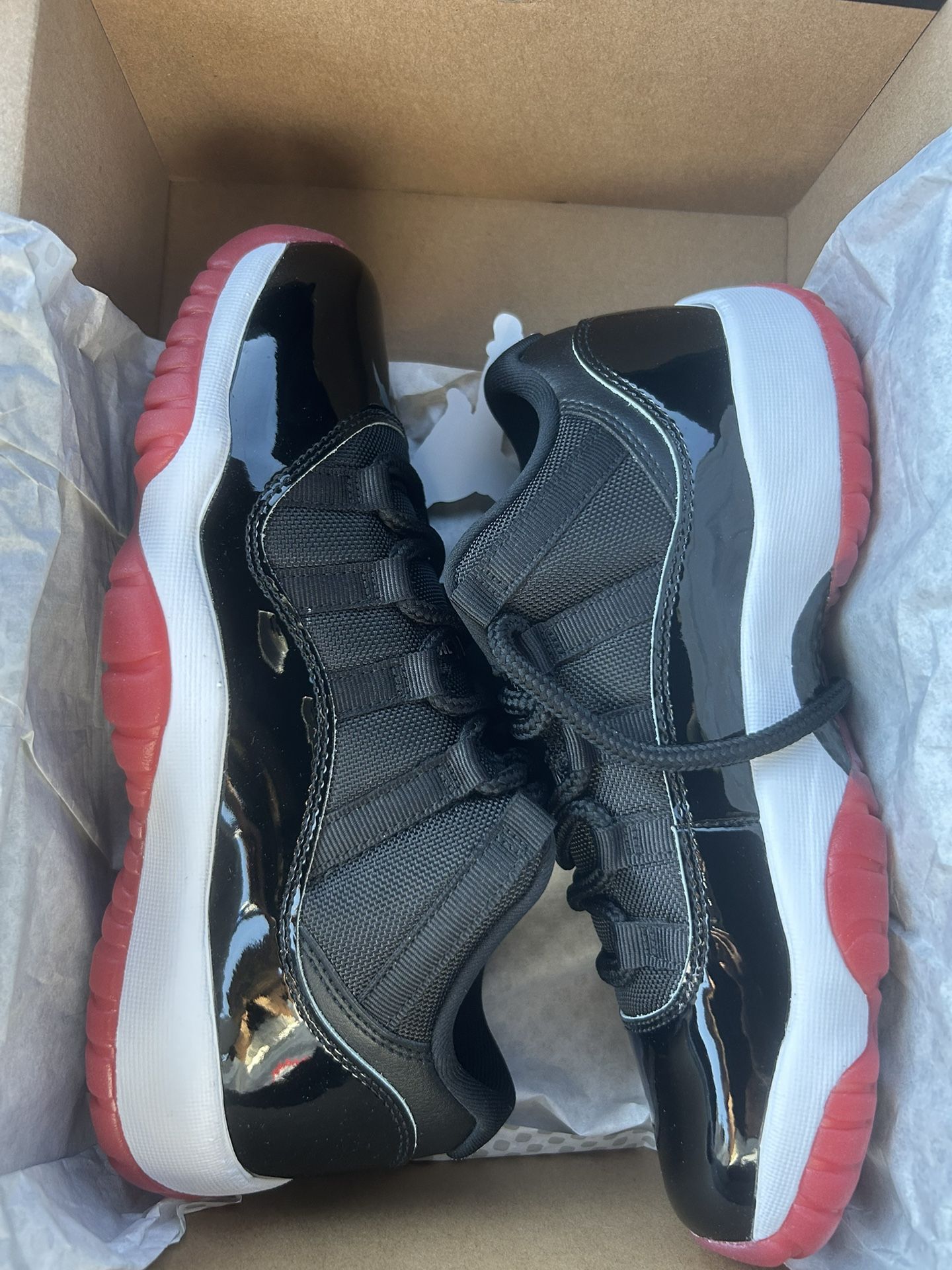Brand New Jordan 11 Bred Low Sz 7y
