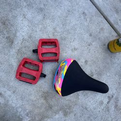 Se racing pedals and seat