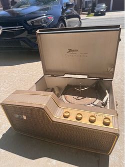 Zenith Stereophonic Record Player