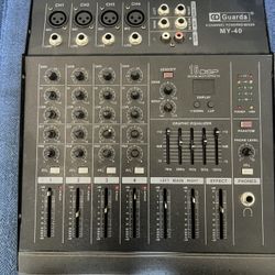 Guarda 4 CHANNEL POWERED MIXER MY-40