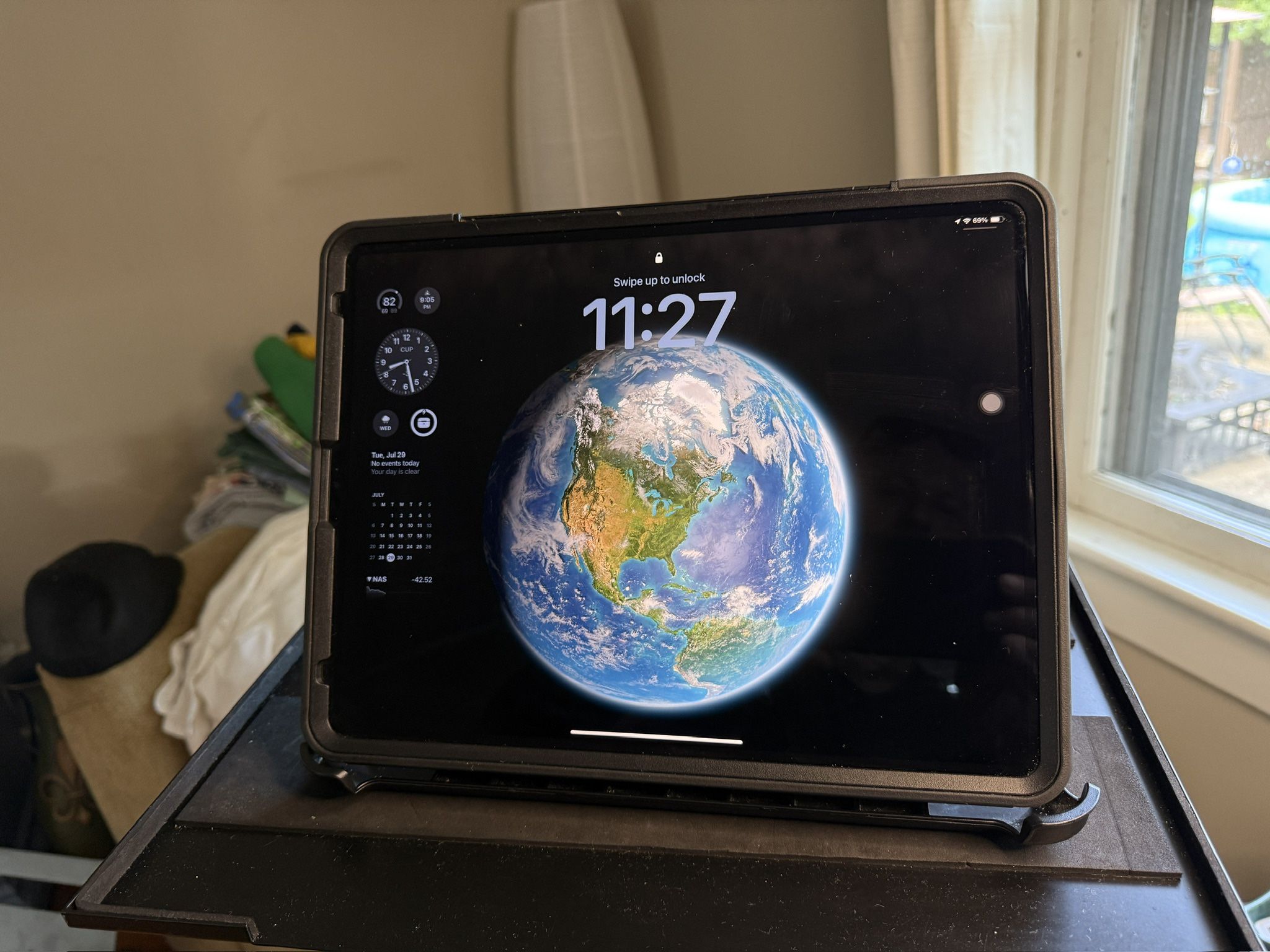 **For Sale: iPad Pro 12.9" (5th Generation) - Model Number MHNH3LL/A with OtterBox Case**