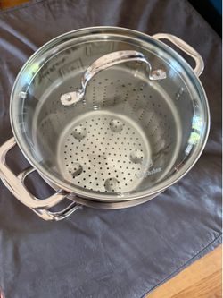 Large pot with strainer too