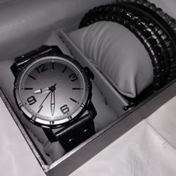 Mint Wristwatch