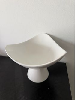 Fapor Portugal Triangular Pedestal White Serving Console Bowl / Porceilain plate