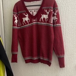 CHRISTMAS SWEATER SIZE LARGE 