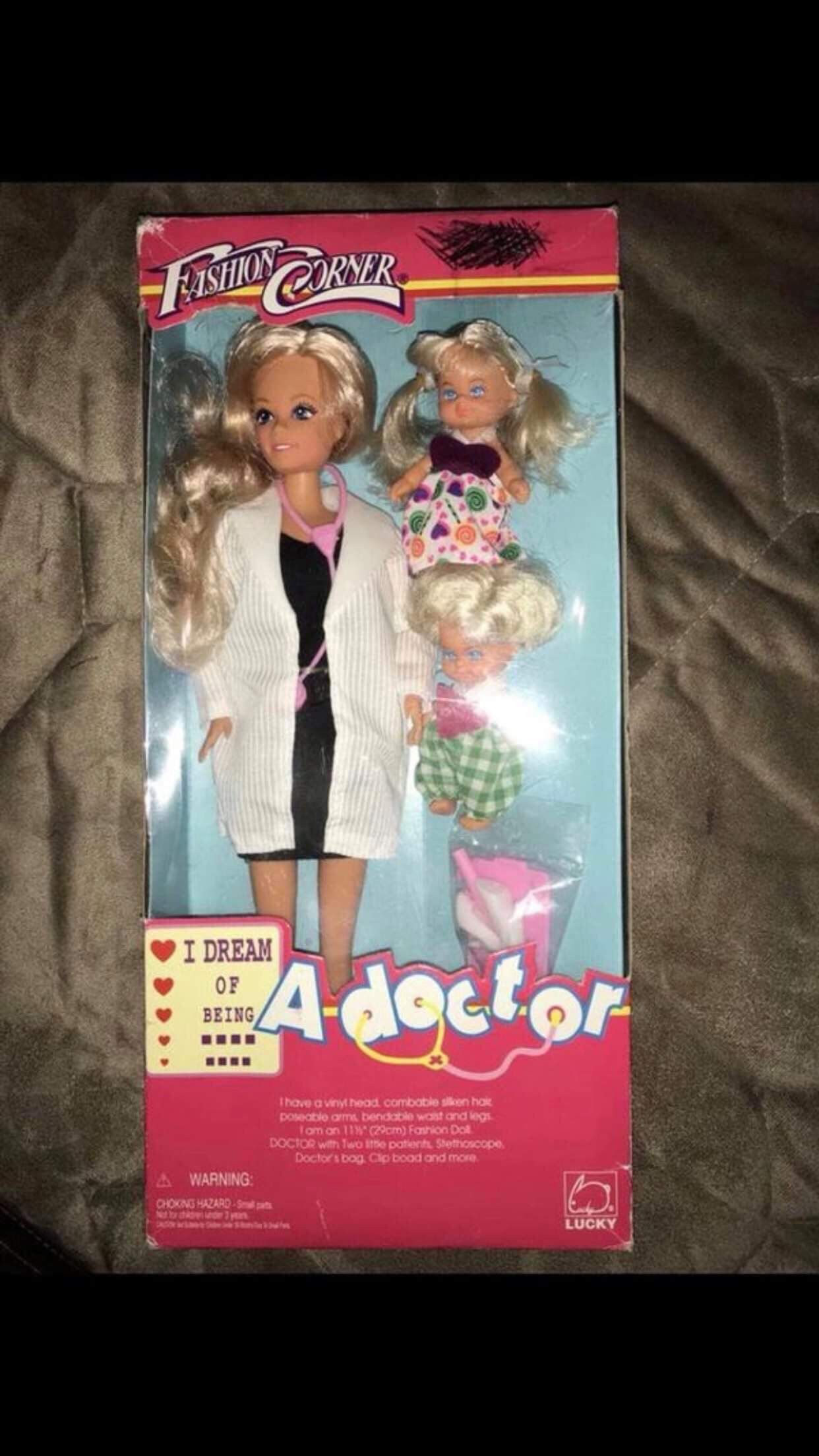 I dream of being a doctor barbie doll