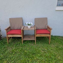 UNIQUE 2 WOODEN CHAIRS  AND ATTACHED TABLE!