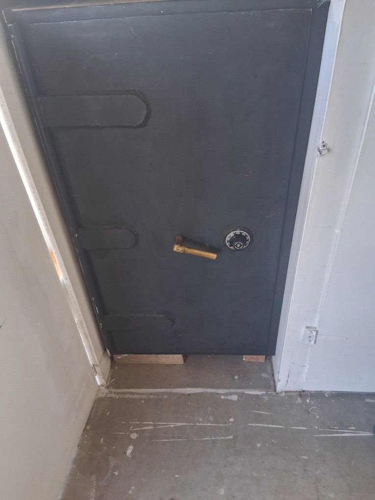 Large Security Safe 3x5 Feet