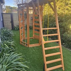 Outdoor play structure