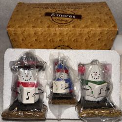 The Original S'Mores SEASONS OF CANNON FALLS Caroling Family CHRISTMAS Ornaments