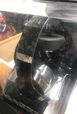 Massive wireless headphones