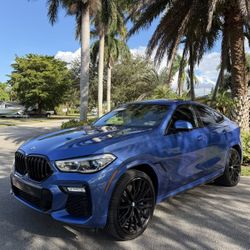 2021 BMW X6 M