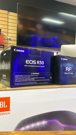 Canon R50 Kit with RF 50mm f1.8   Super mint condition