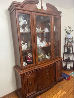 Dining table & China Cabinet