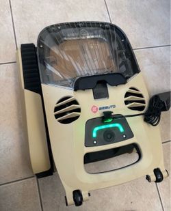 Seauto Crab Cordless Robotic Pool Cleaner – Inground Pool – Untested in Pool but Powers on/Battery Charges