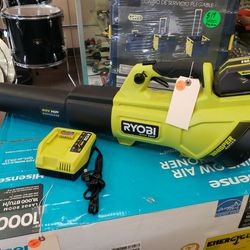 Ryobi 40 Volt Whisper Series Brushless Leaf Blower With Battery And Charger RY404013VNM