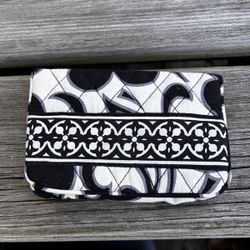 VerabBradley Kiss N Snap Wallet